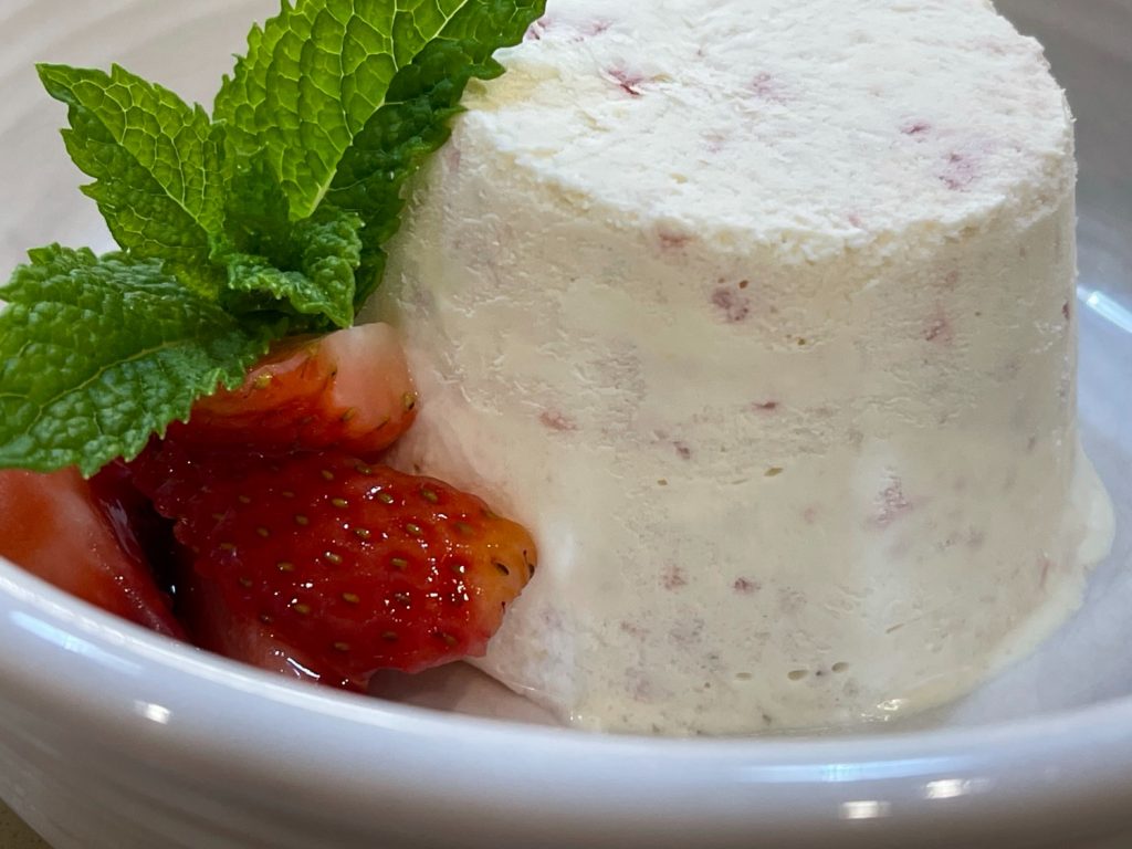 Keto Strawberry Cheesecake Ice Cream